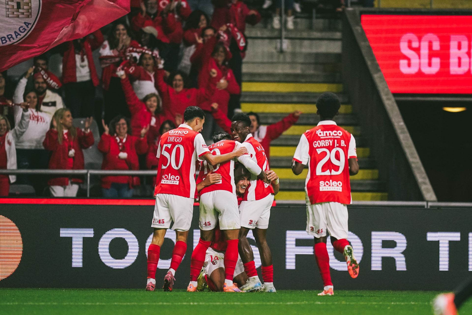 Gverreiros regressam aos triunfos no campeonato frente ao Casa Pia